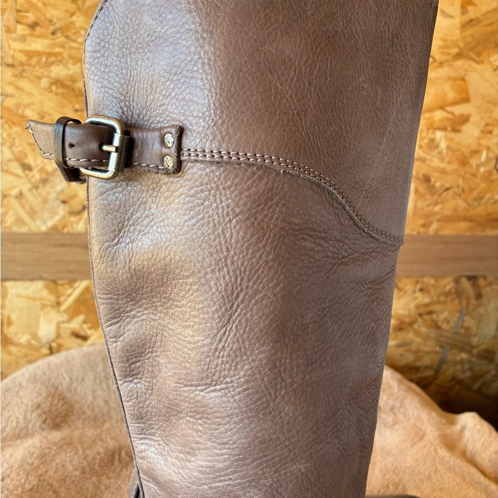 FRYE Phillip Riding EQUESTRIAN Leather Knee High Rider Boots Size 8